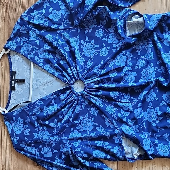 BCBG Dress - Picture 2 of 2